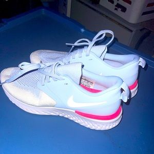 Womens US 7.5 Nike Epic React Flyknit 2- Blue, Pink, and white